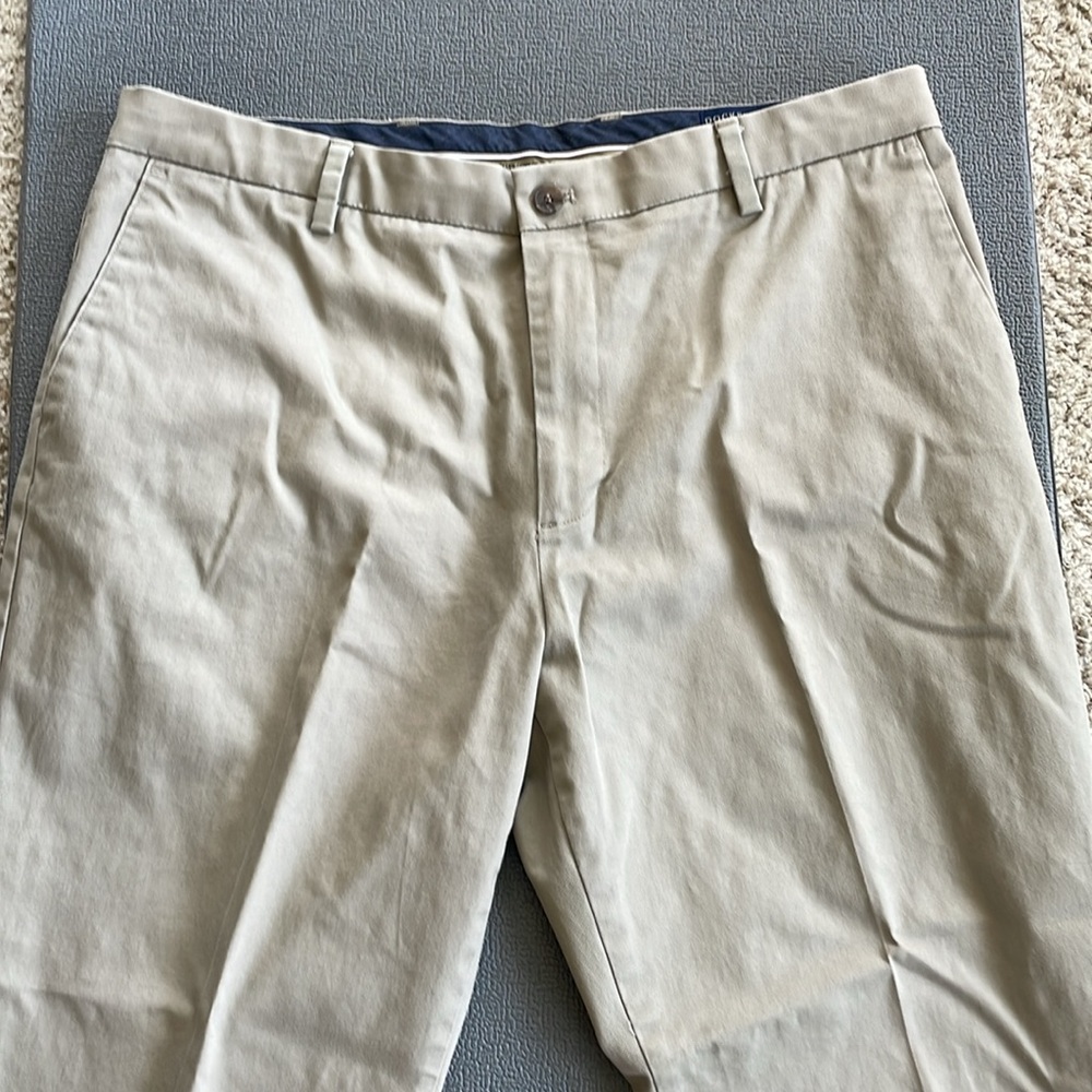 Dockers Sisnature Classic Khakis